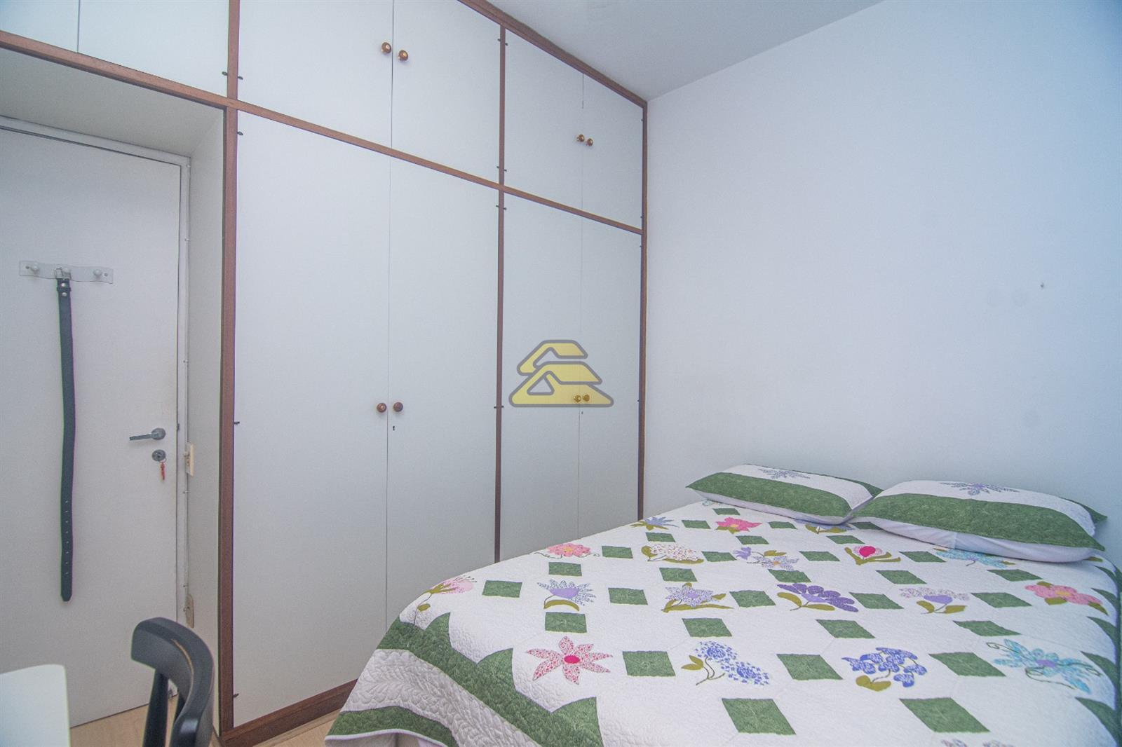 Apartamento à venda com 4 quartos, 150m² - Foto 16