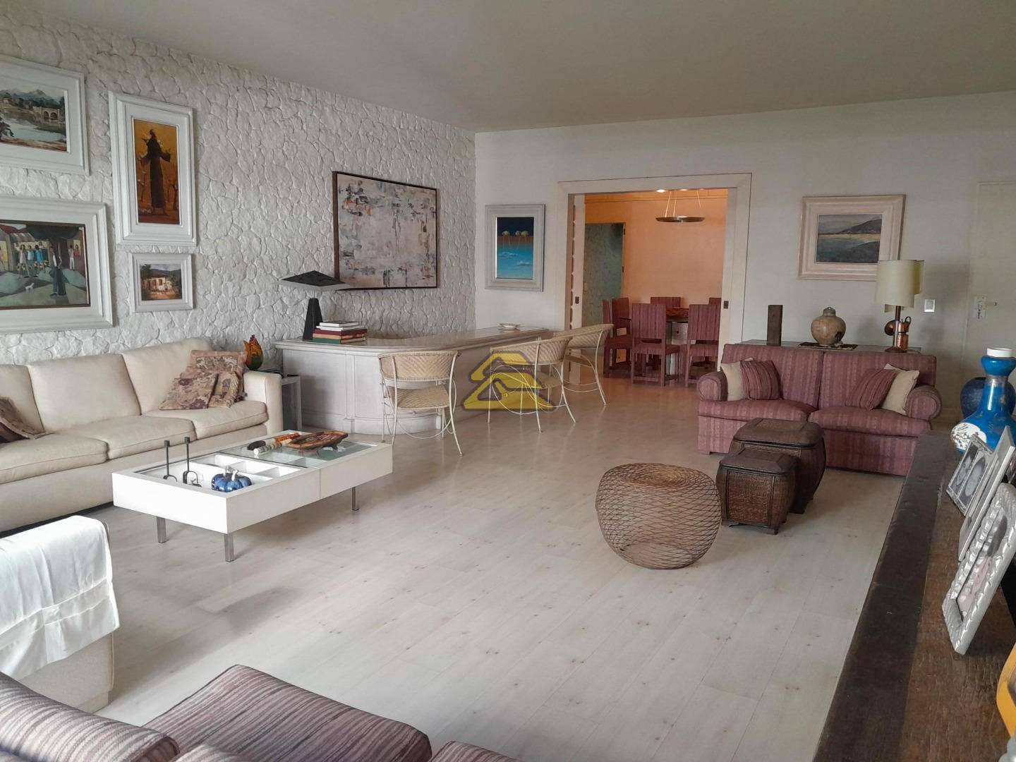 Apartamento à venda com 3 quartos, 170m² - Foto 1