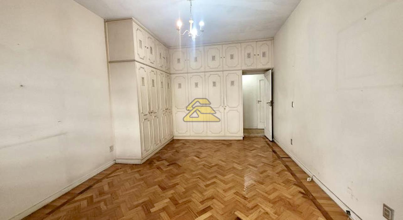 Apartamento à venda com 4 quartos, 303m² - Foto 18