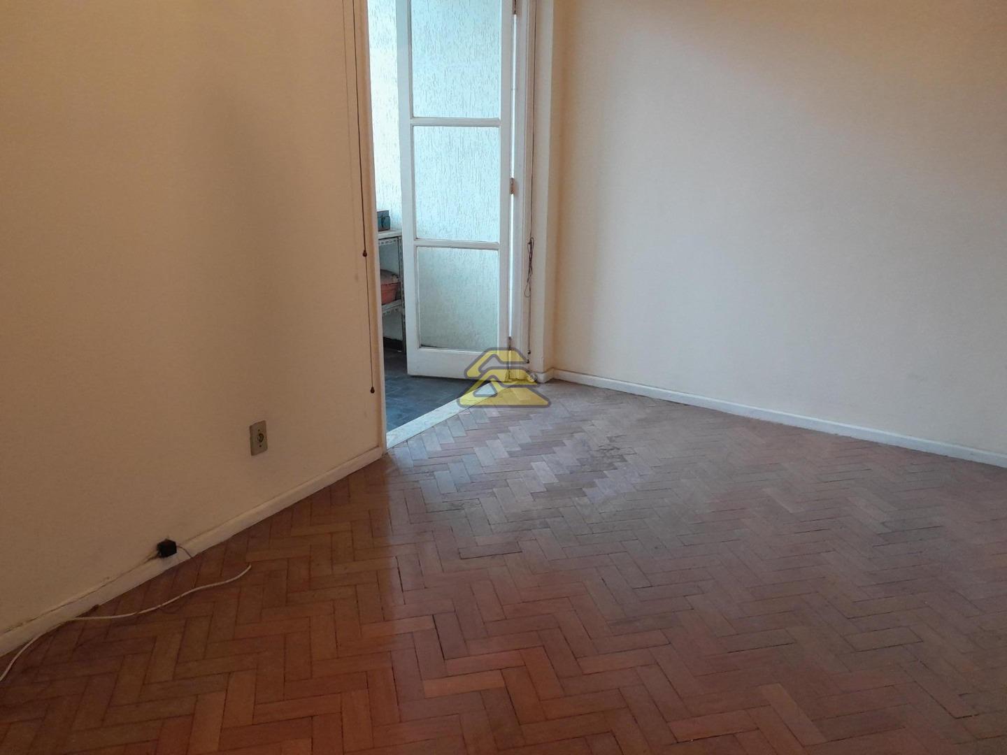 Apartamento à venda com 3 quartos, 96m² - Foto 11