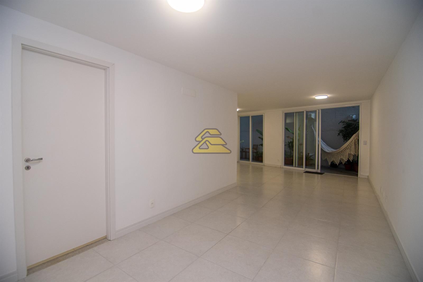 Apartamento à venda com 2 quartos, 113m² - Foto 8