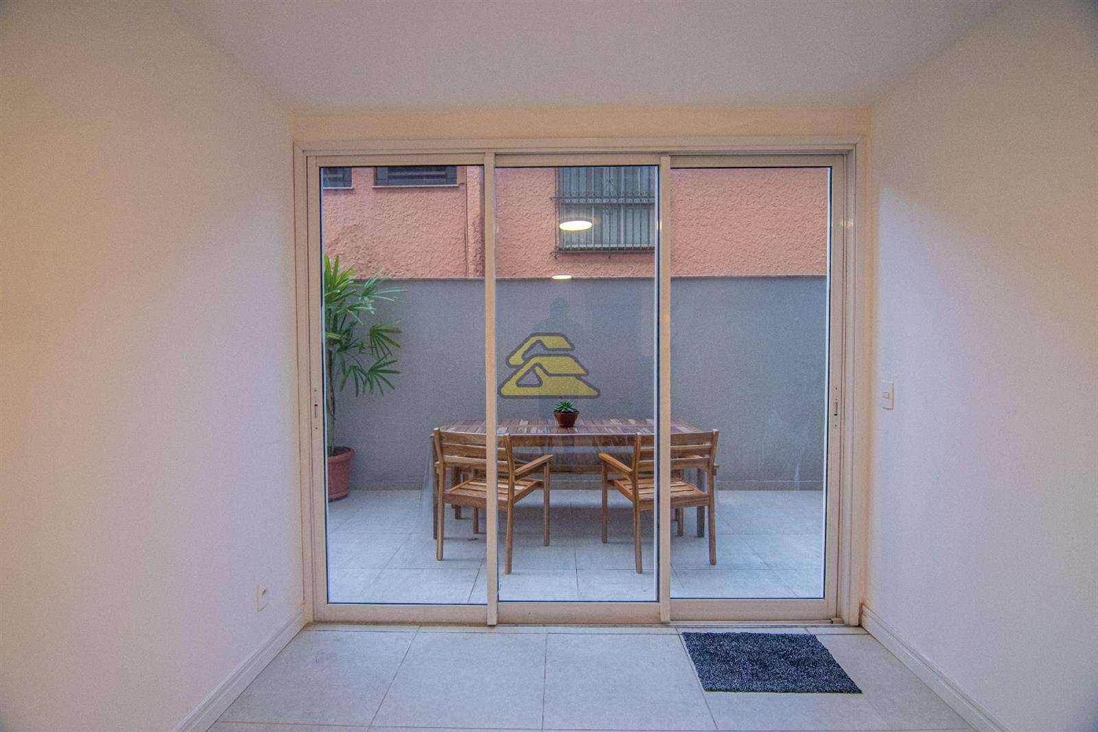 Apartamento à venda com 2 quartos, 102m² - Foto 4