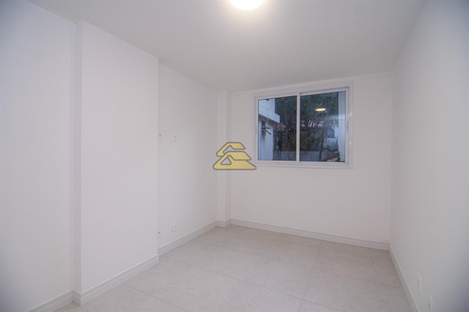 Apartamento à venda com 2 quartos, 78m² - Foto 9