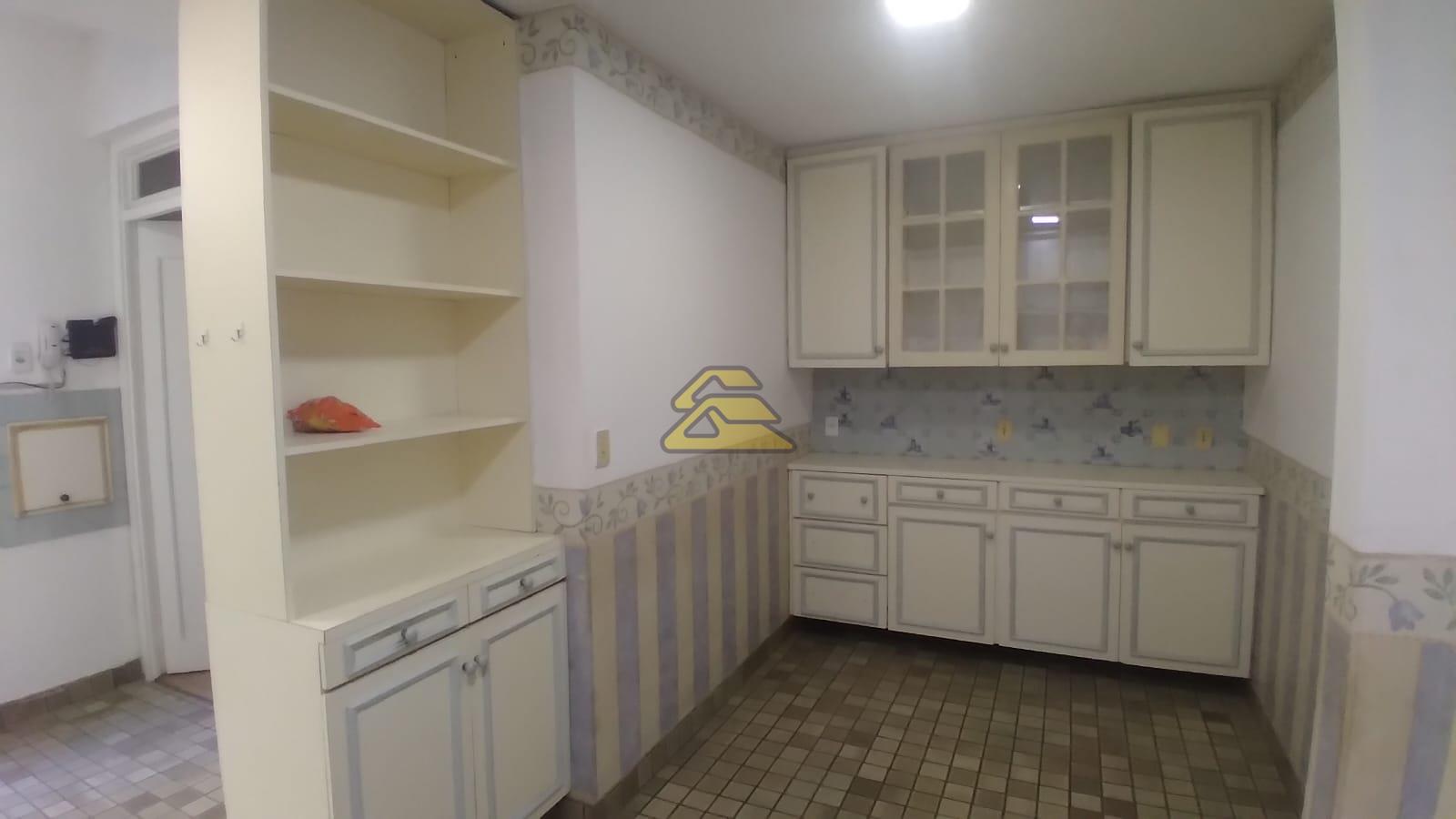 Apartamento à venda com 3 quartos, 168m² - Foto 30