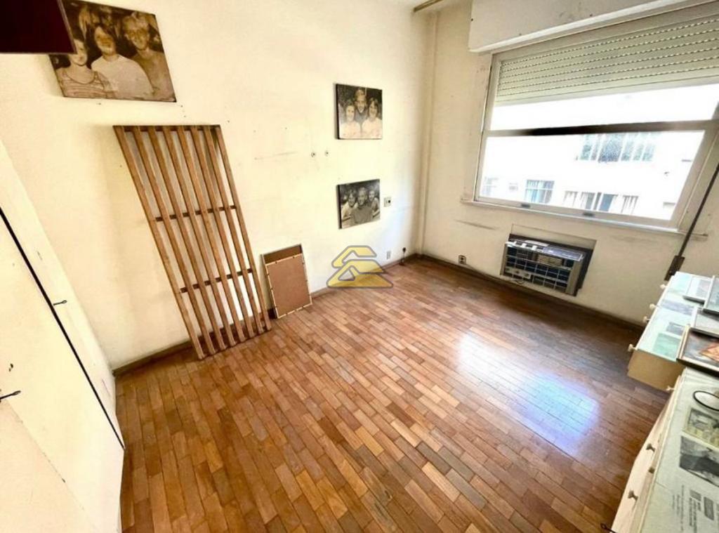 Apartamento à venda com 4 quartos, 250m² - Foto 12