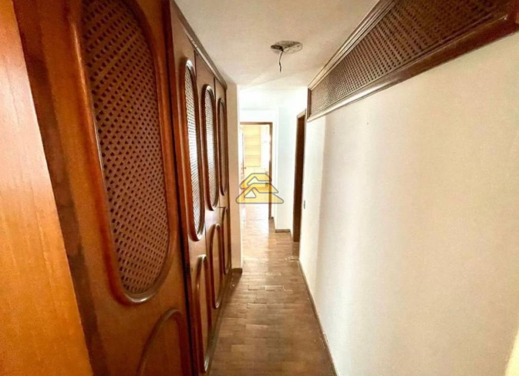 Apartamento à venda com 4 quartos, 250m² - Foto 21