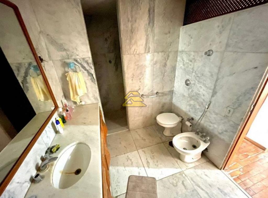 Apartamento à venda com 4 quartos, 250m² - Foto 16