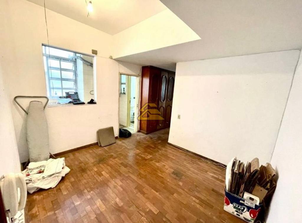 Apartamento à venda com 4 quartos, 250m² - Foto 25