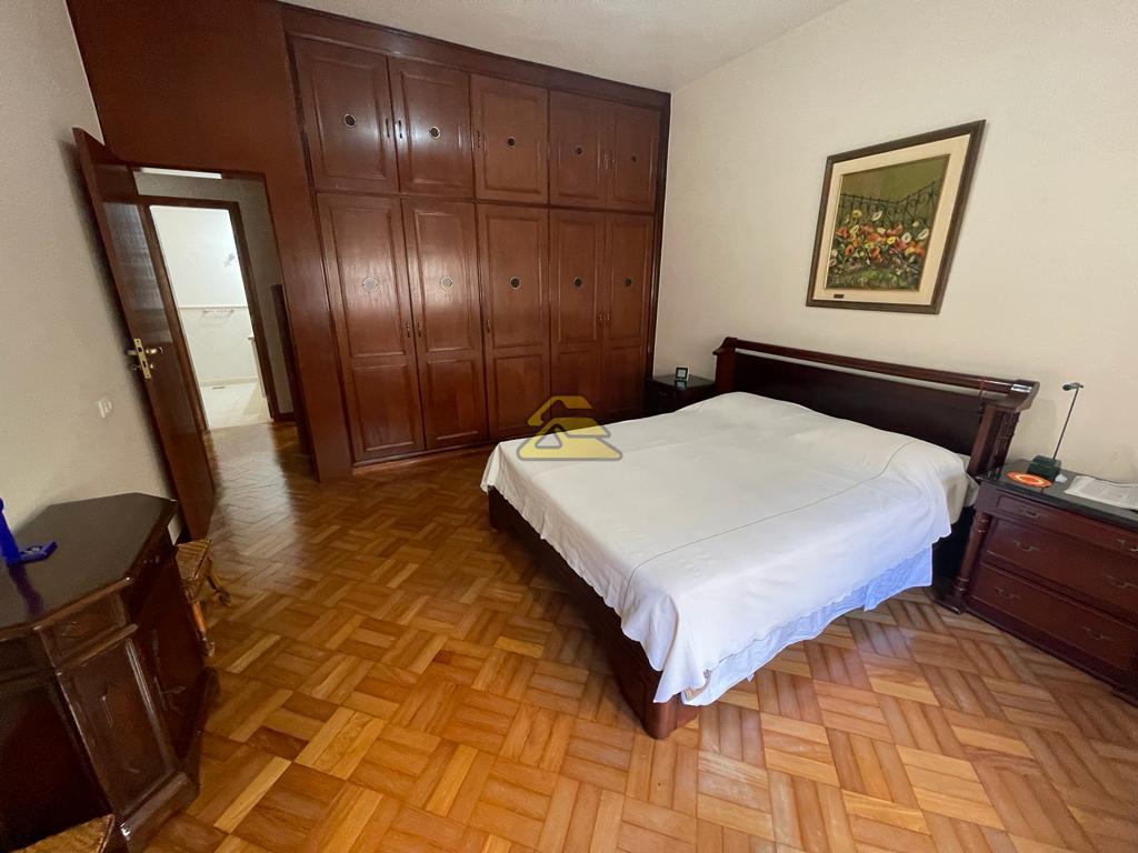 Apartamento à venda com 3 quartos, 220m² - Foto 12