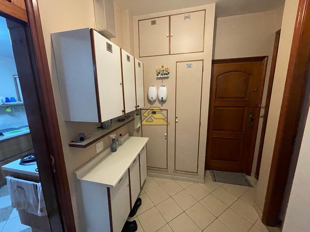 Apartamento à venda com 3 quartos, 220m² - Foto 23