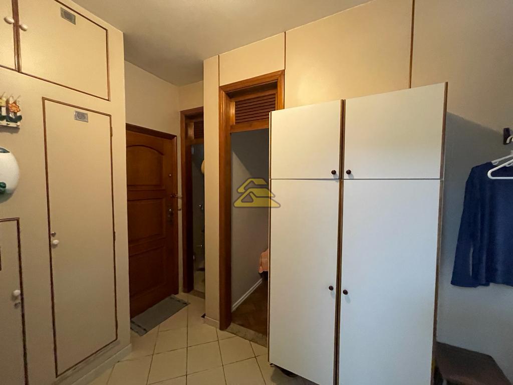 Apartamento à venda com 3 quartos, 220m² - Foto 20