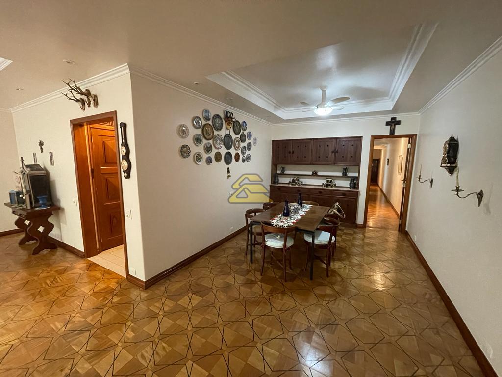 Apartamento à venda com 3 quartos, 220m² - Foto 5