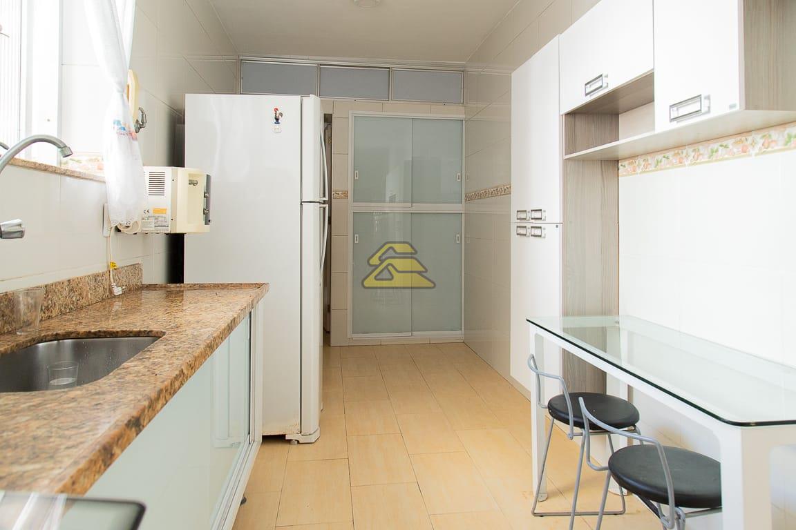 Apartamento à venda com 3 quartos, 224m² - Foto 16