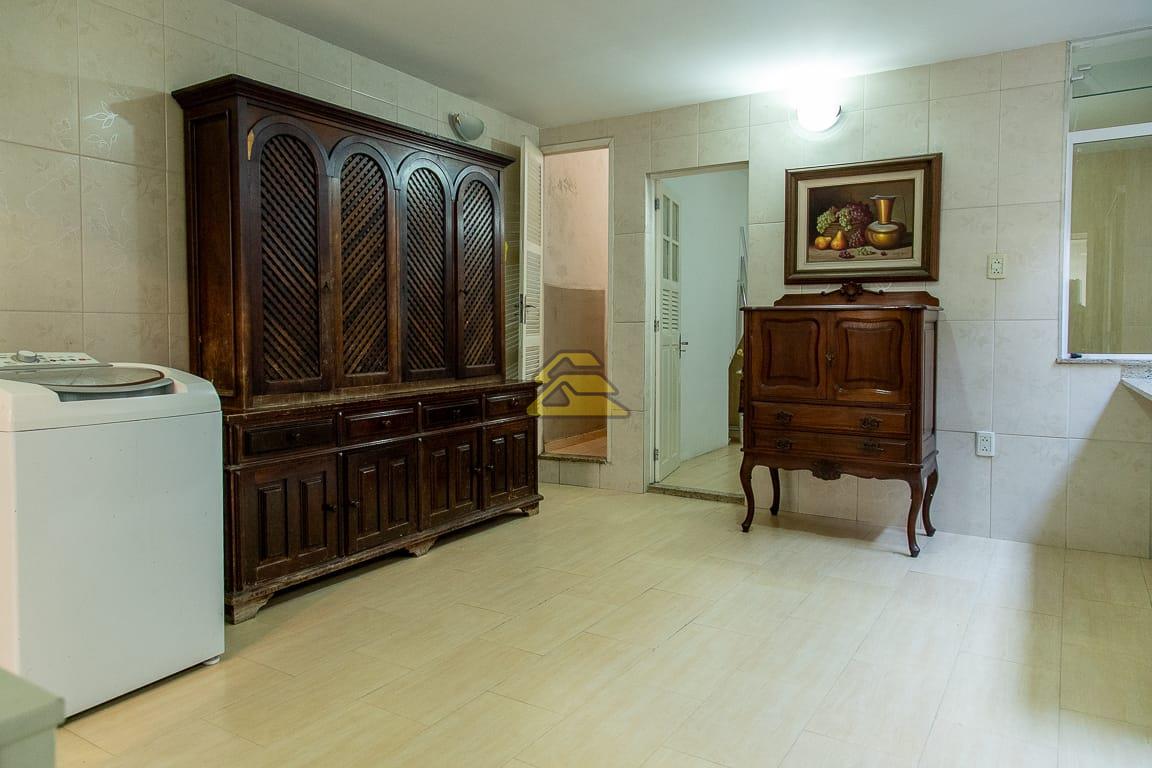 Apartamento à venda com 3 quartos, 224m² - Foto 14