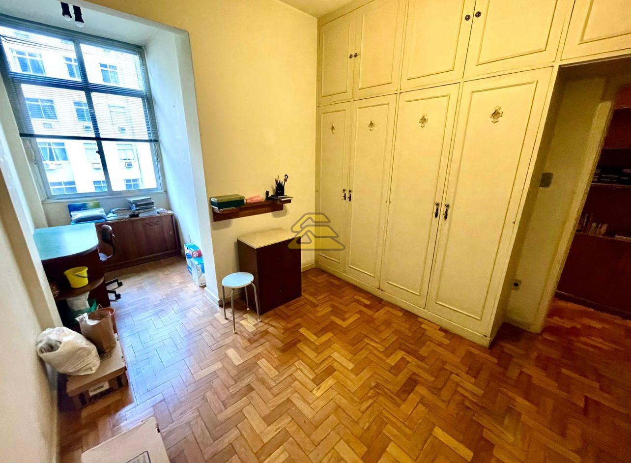 Apartamento à venda com 4 quartos, 135m² - Foto 10