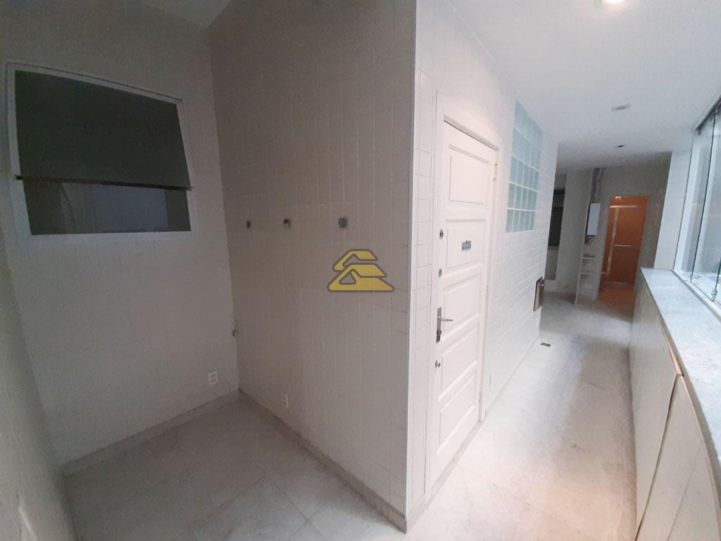 Apartamento à venda com 4 quartos, 240m² - Foto 16