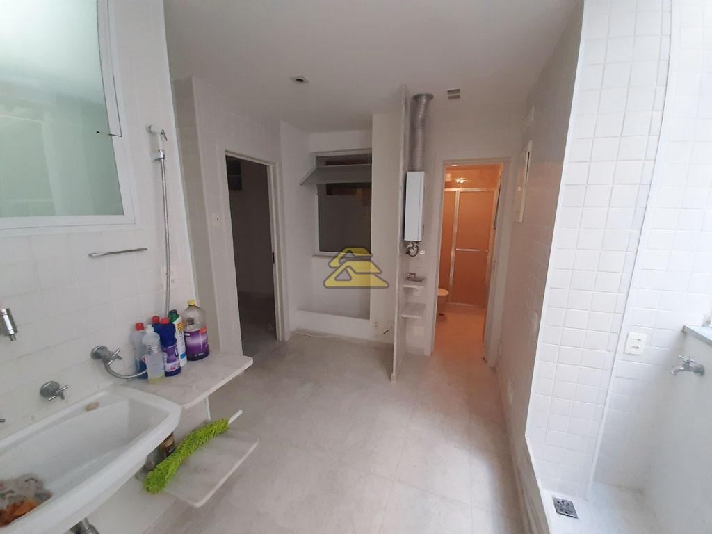 Apartamento à venda com 4 quartos, 240m² - Foto 17