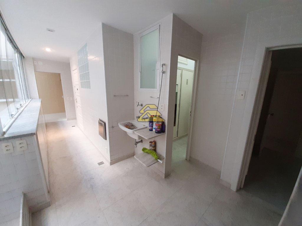 Apartamento à venda com 4 quartos, 240m² - Foto 18