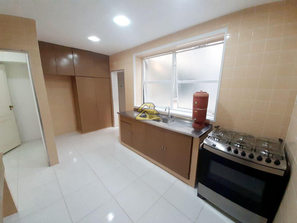 Apartamento à venda com 4 quartos, 240m² - Foto 27