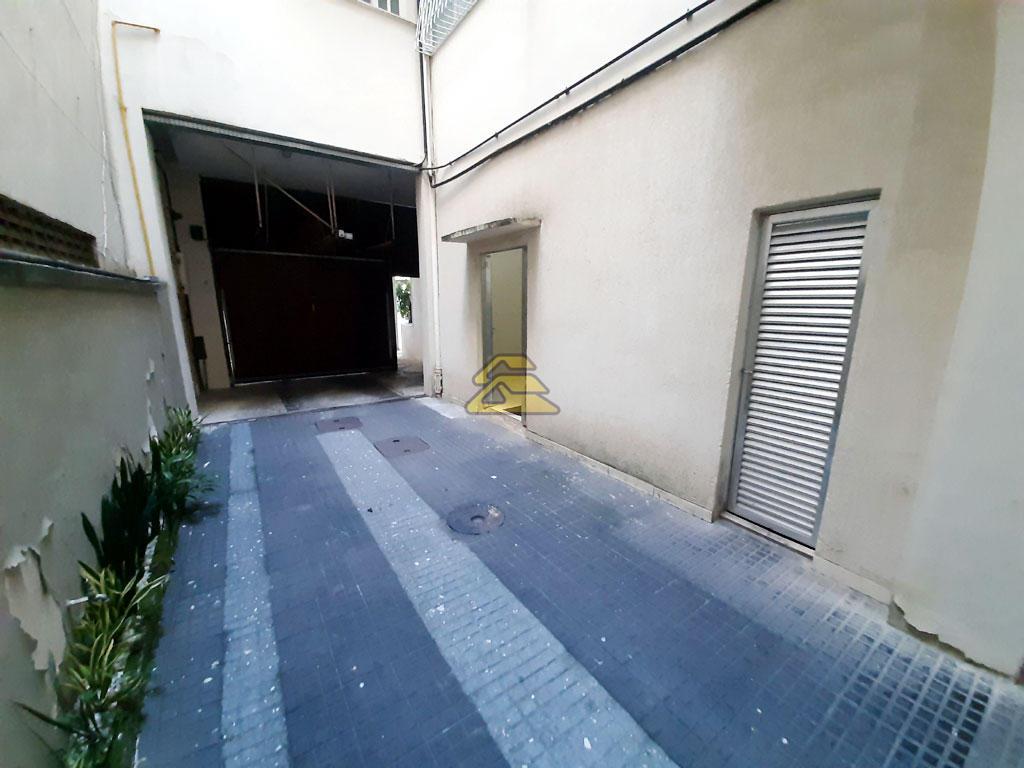 Apartamento à venda com 4 quartos, 240m² - Foto 36