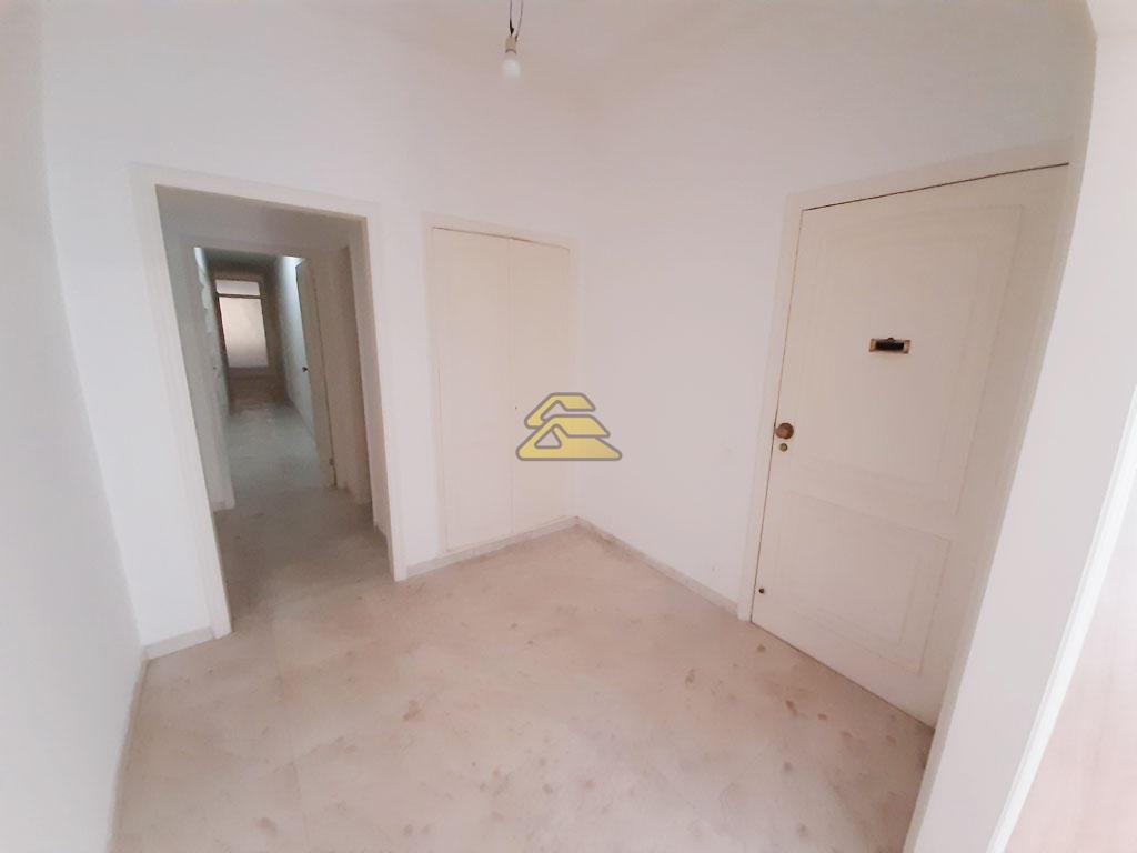 Apartamento à venda com 4 quartos, 240m² - Foto 37