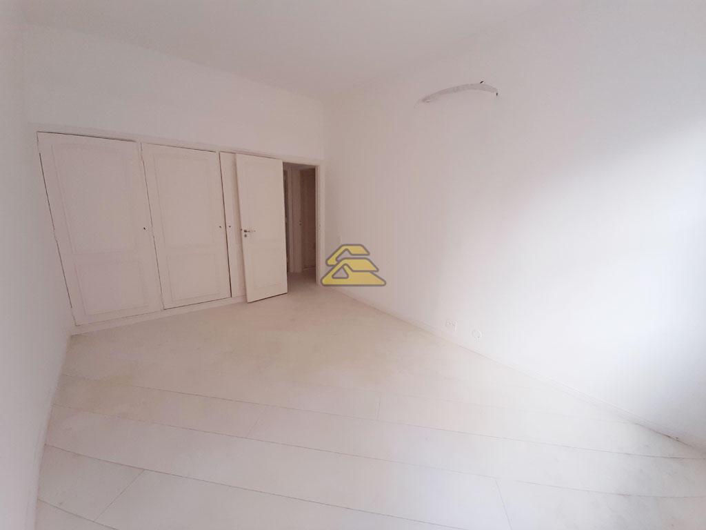 Apartamento à venda com 4 quartos, 240m² - Foto 8