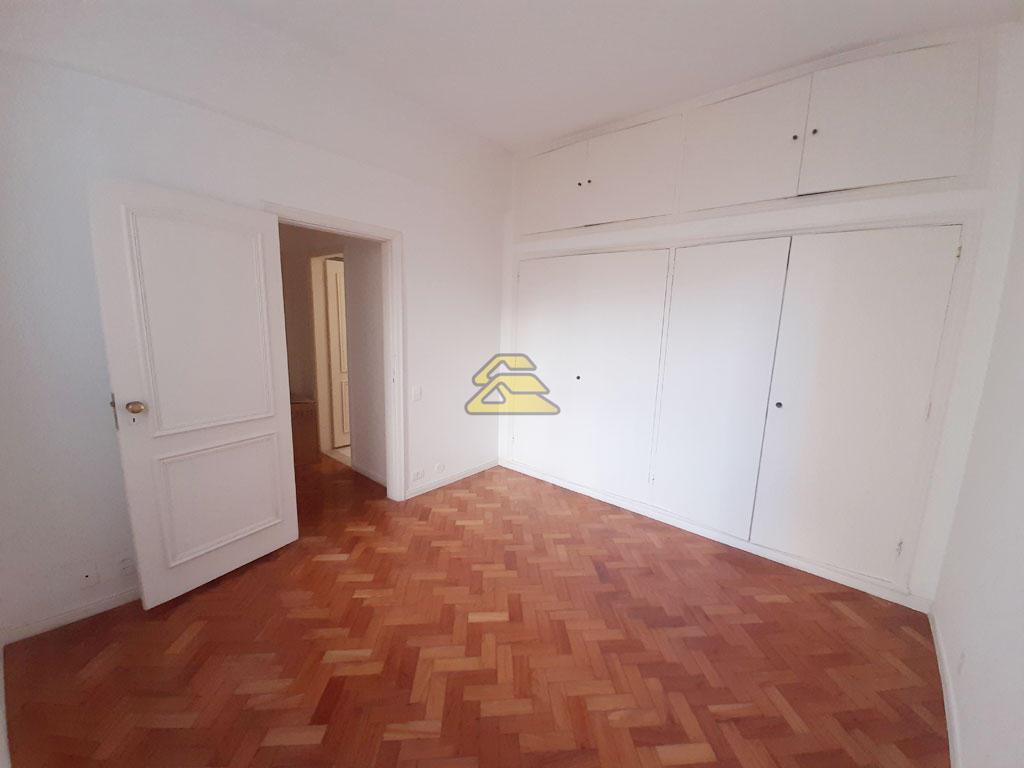 Apartamento à venda com 4 quartos, 240m² - Foto 14