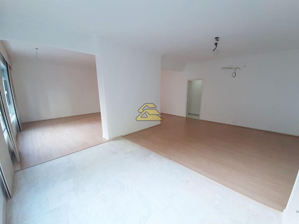 Apartamento à venda com 4 quartos, 240m² - Foto 4