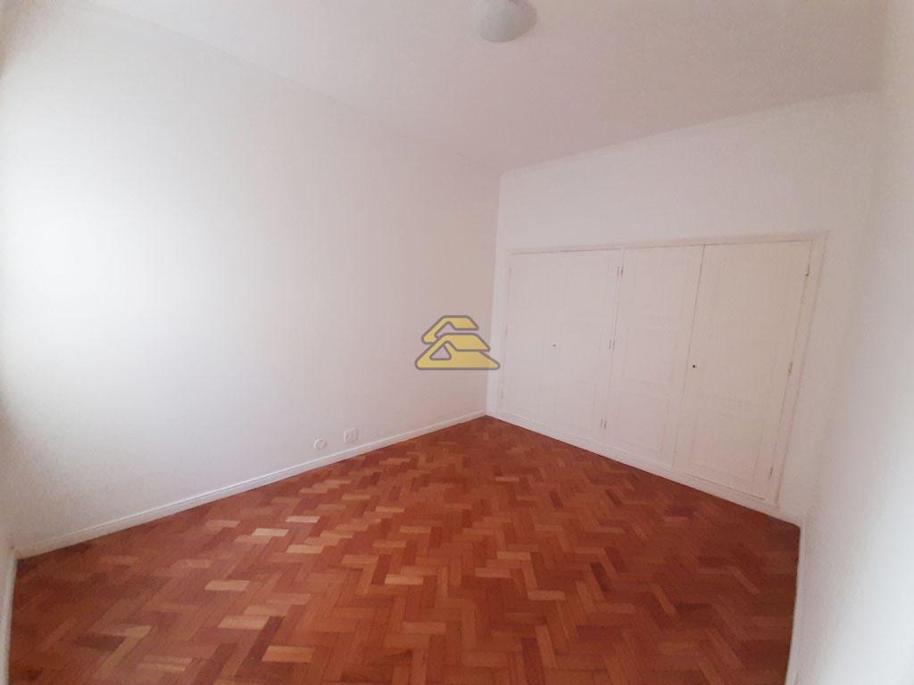 Apartamento à venda com 4 quartos, 240m² - Foto 12