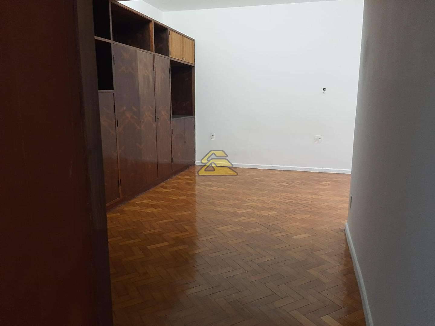 Apartamento à venda com 3 quartos, 183m² - Foto 12