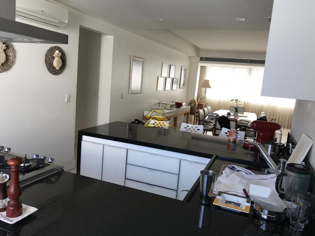 Apartamento à venda com 3 quartos, 170m² - Foto 13