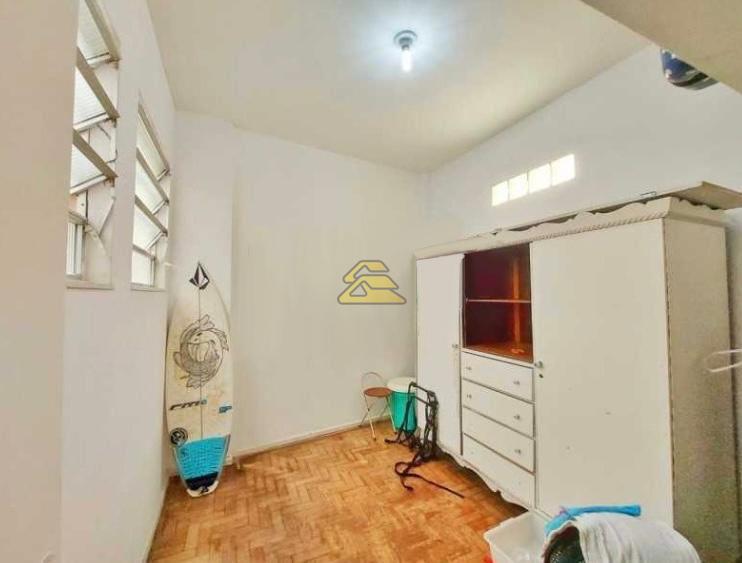 Apartamento à venda com 3 quartos, 95m² - Foto 9