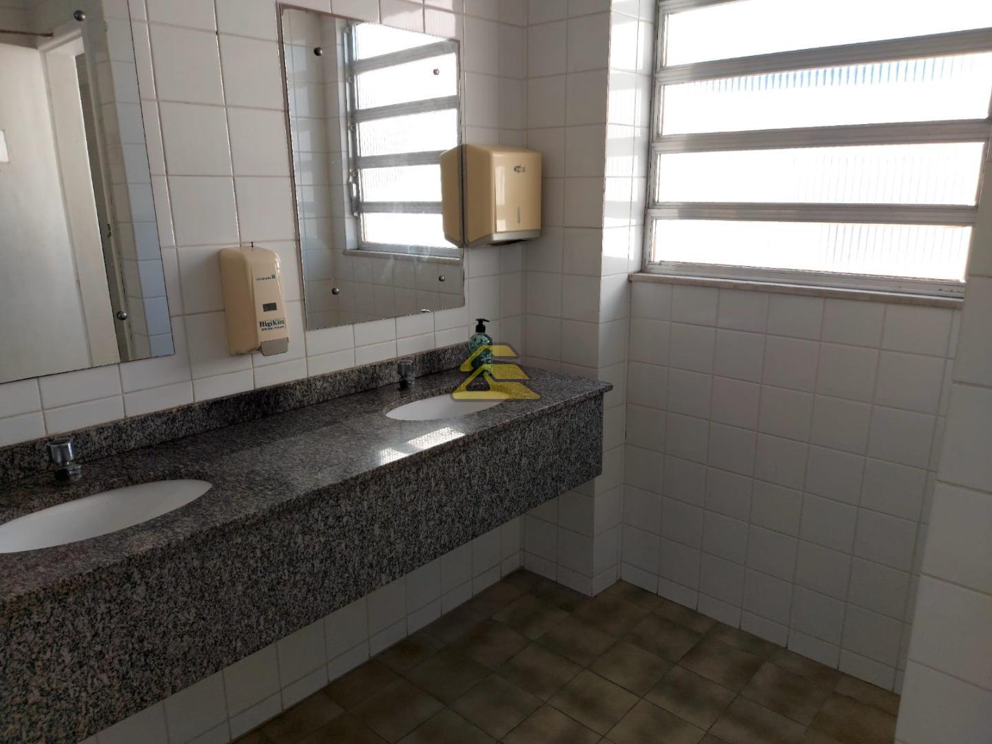 Apartamento à venda com 4 quartos, 336m² - Foto 23