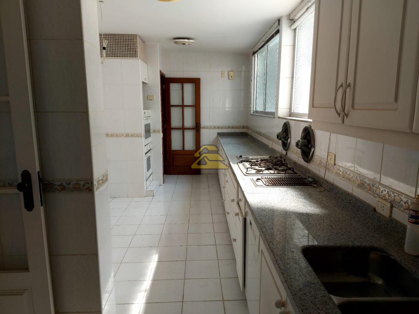 Apartamento à venda com 4 quartos, 336m² - Foto 15