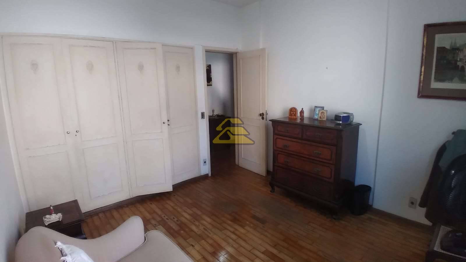 Apartamento à venda com 4 quartos, 90m² - Foto 12