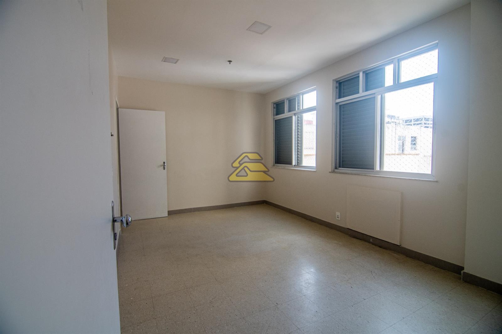 Conjunto Comercial-Sala para alugar com 21 quartos, 960m² - Foto 4