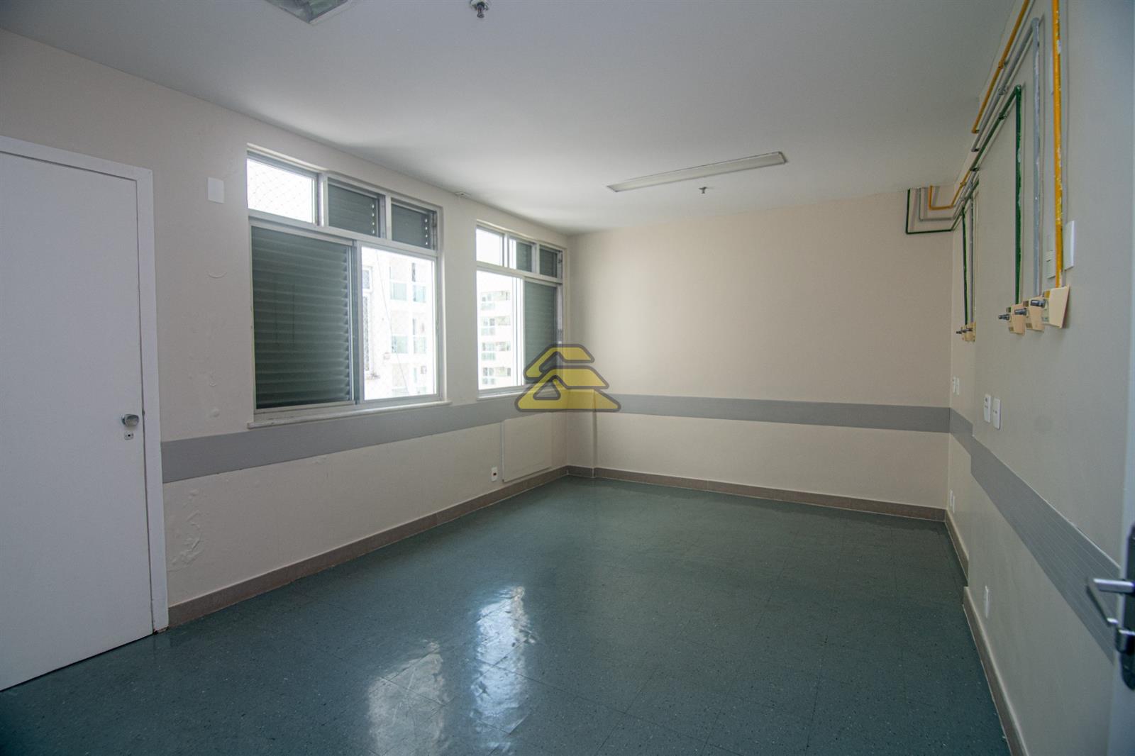 Conjunto Comercial-Sala para alugar com 21 quartos, 960m² - Foto 7