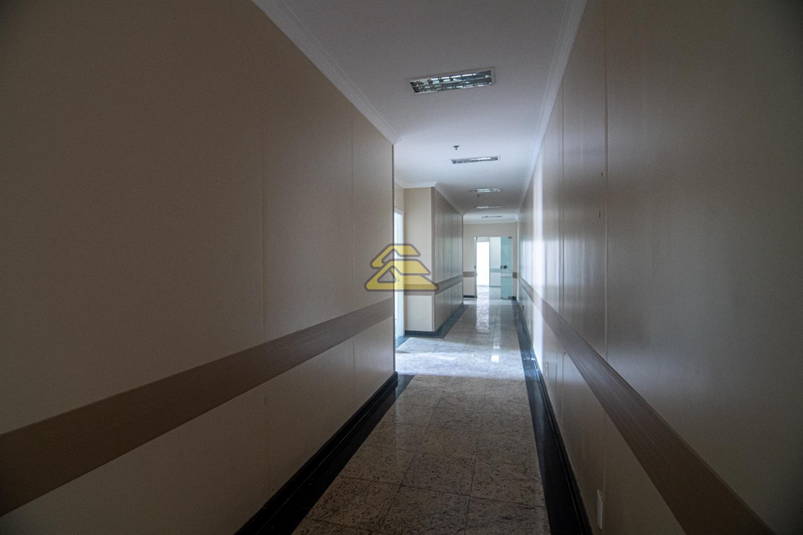 Conjunto Comercial-Sala para alugar com 21 quartos, 960m² - Foto 10