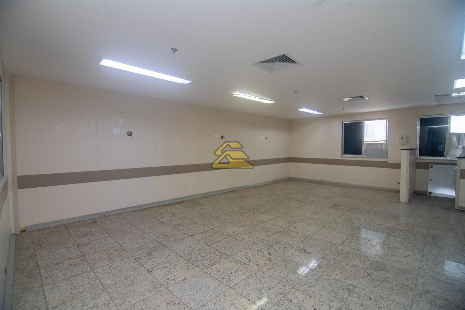 Conjunto Comercial-Sala para alugar com 21 quartos, 960m² - Foto 31