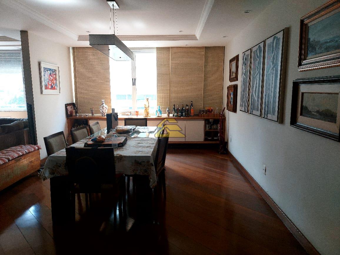 Apartamento à venda com 4 quartos, 208m² - Foto 8