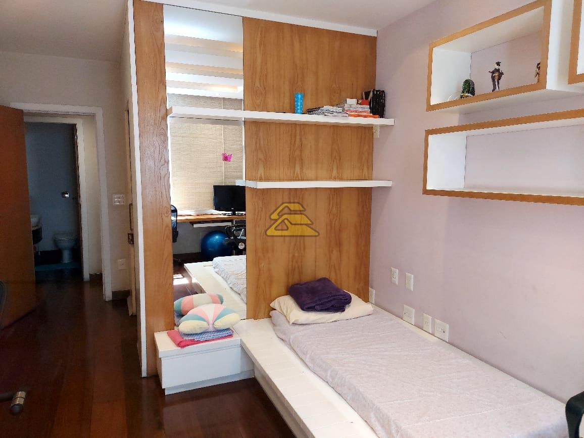 Apartamento à venda com 4 quartos, 208m² - Foto 16