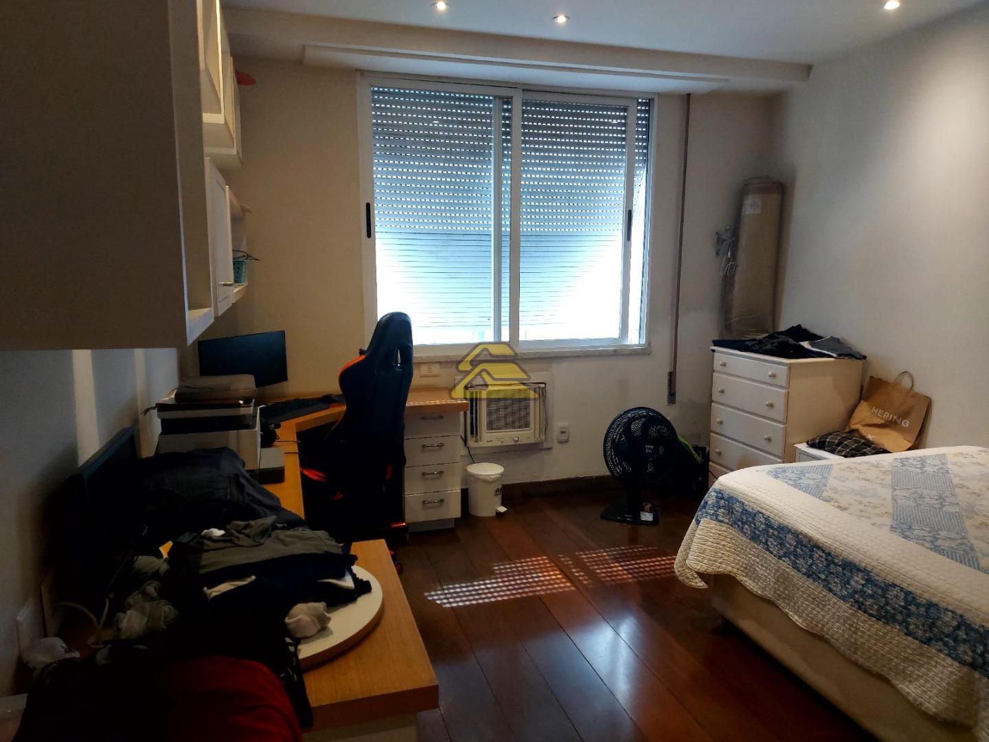 Apartamento à venda com 4 quartos, 208m² - Foto 15