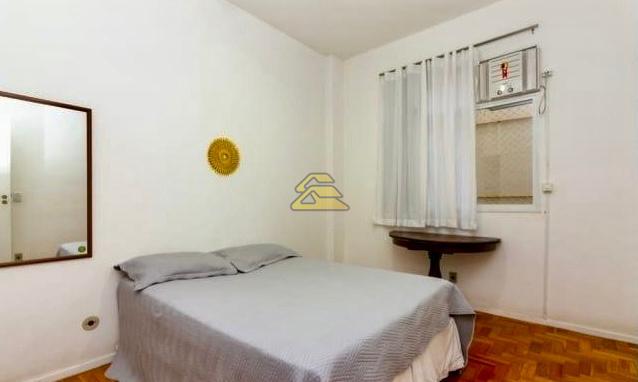 Apartamento à venda com 3 quartos, 138m² - Foto 9