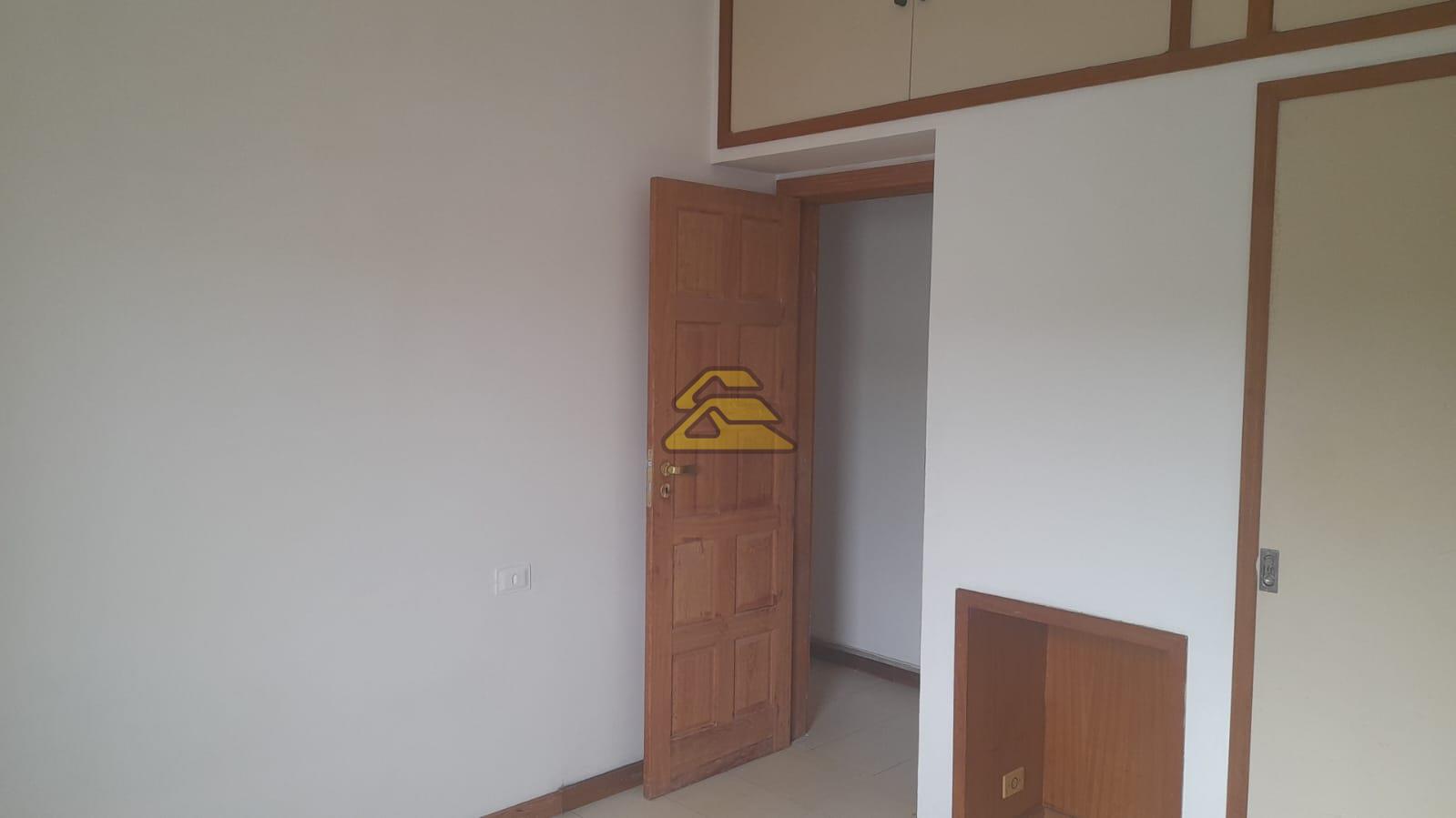 Apartamento à venda com 3 quartos, 180m² - Foto 28