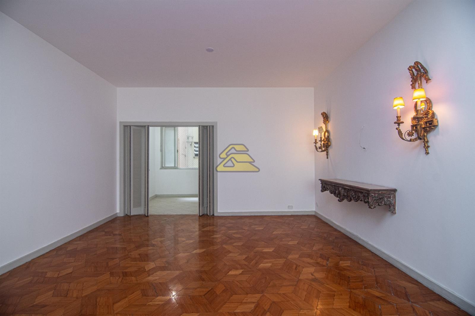 Apartamento à venda com 3 quartos, 180m² - Foto 6