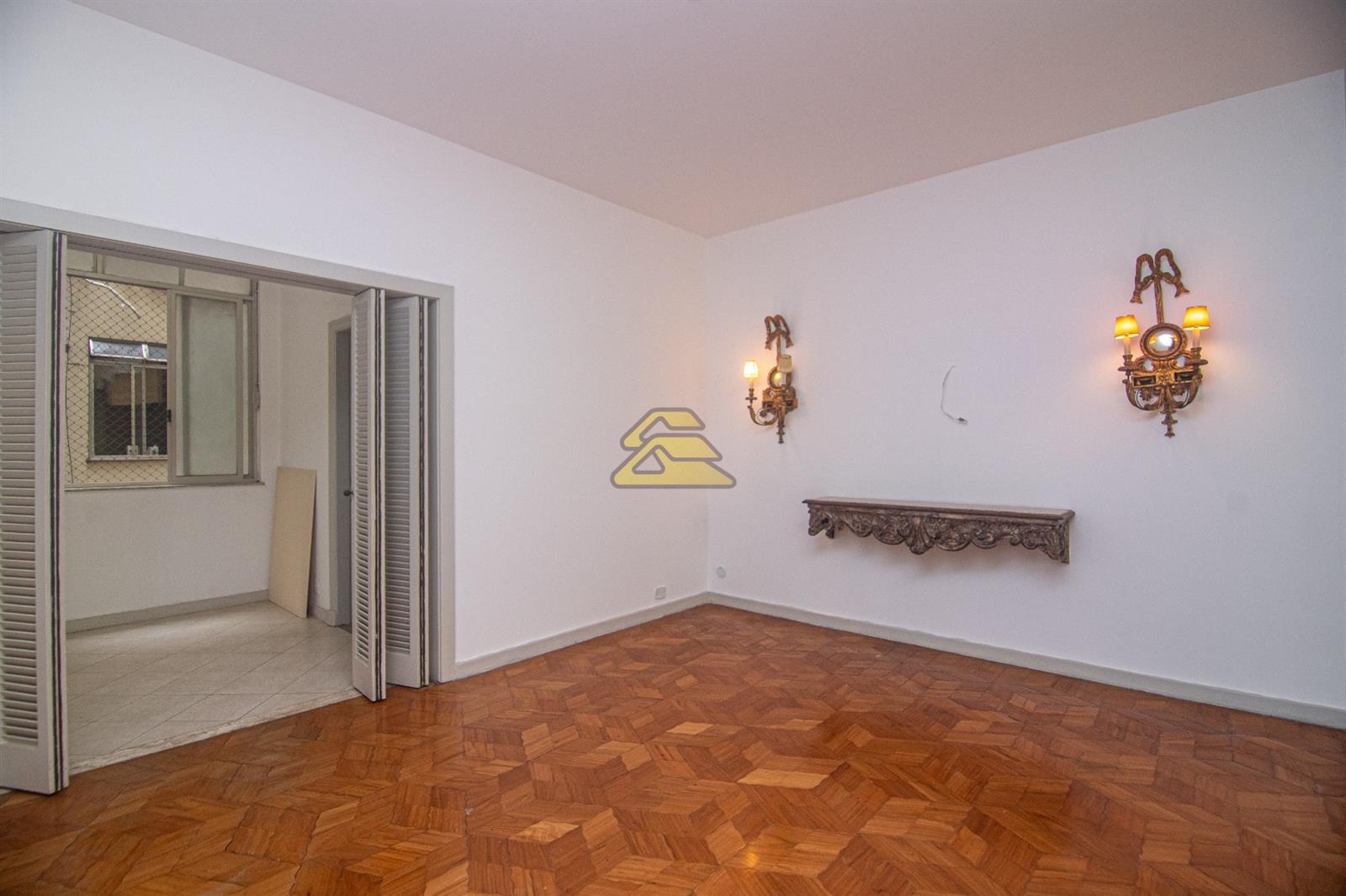 Apartamento à venda com 3 quartos, 180m² - Foto 7