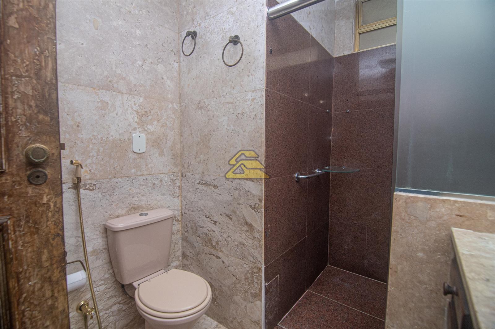 Apartamento à venda com 3 quartos, 180m² - Foto 16