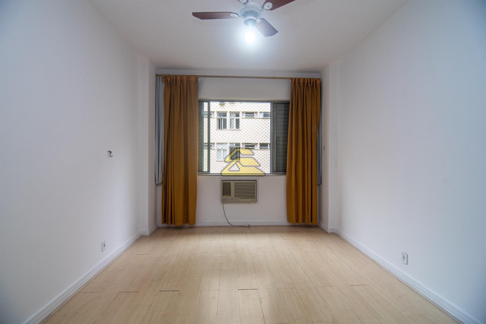 Apartamento à venda com 3 quartos, 180m² - Foto 22