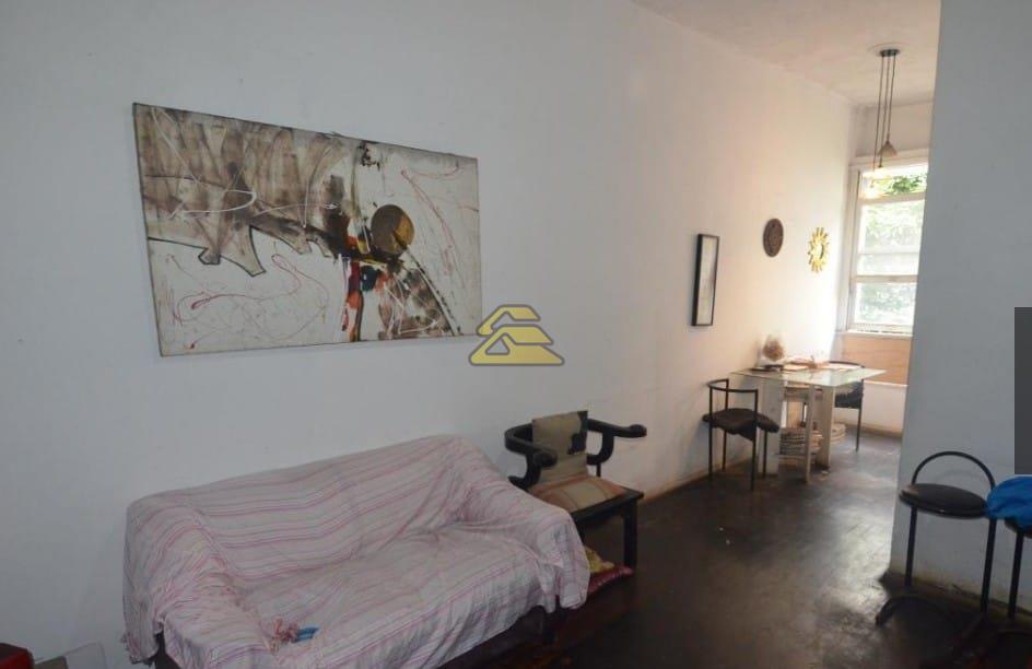 Apartamento à venda com 2 quartos, 75m² - Foto 1