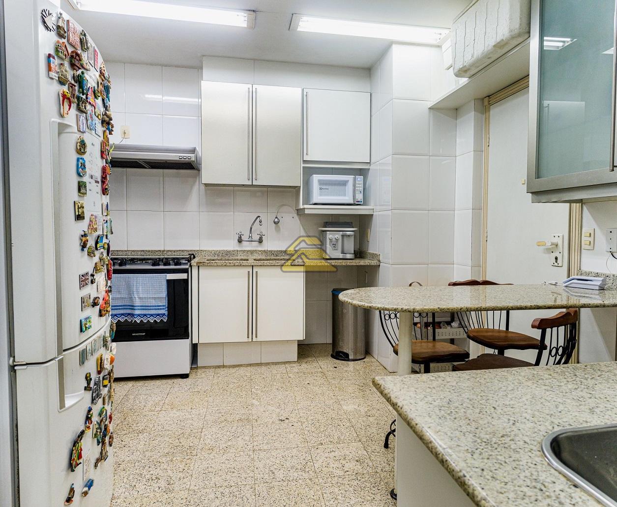 Apartamento à venda com 4 quartos, 300m² - Foto 24